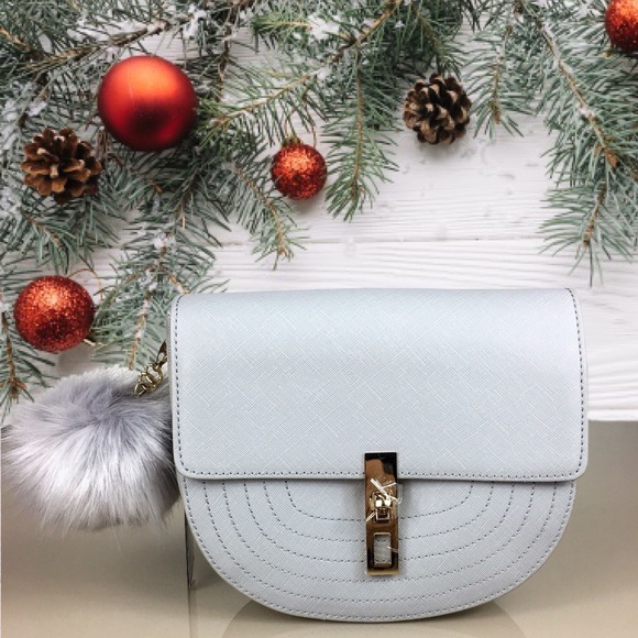 LAST ONE 🎉5🌟Rated BCBG Arrow Cross body Bag - Picture 9 of 9